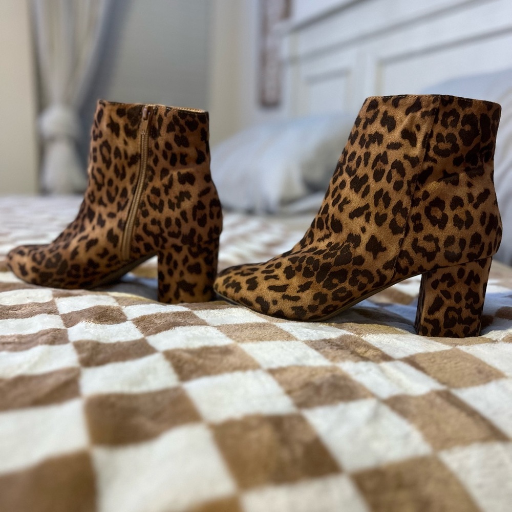 Forever 21 cheetah print booties
